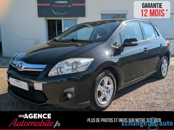 Toyota AURIS 136H VVT-I HSD DYNAMIC