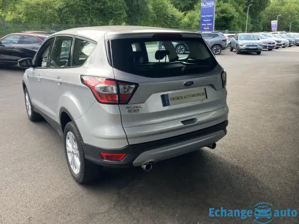 FORD KUGA 1.5 TDCi 120 4x2 Titanium