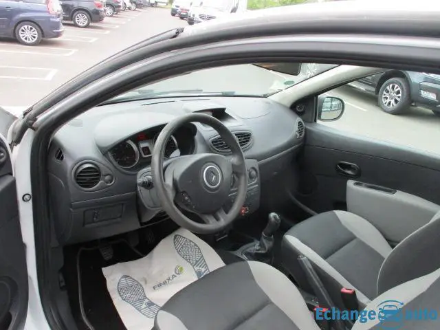 RENAULT CLIO III STE