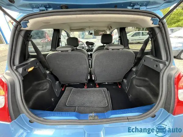 RENAULT TWINGO II 1.2i 75ch NightetDay