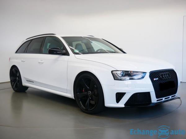 AUDI RS4 AVANT RS4 Avant V8 4.2 FSI 450 Quattro 