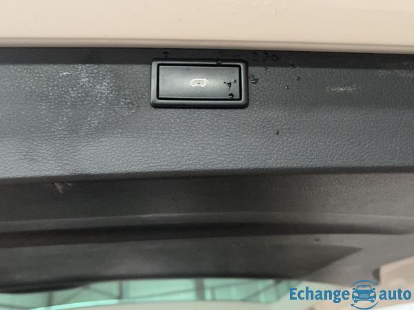 VOLKSWAGEN MULTIVAN Multivan 2.0 TDI 204 DSG7 HIGHLINE