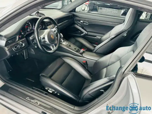 PORSCHE 911 TURBO COUPE 911 Coupe 3.8i Turbo S 560 PDK 