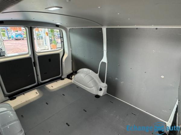 VOLKSWAGEN TRANSPORTER 6.1 VAN TRANSPORTER 6.1  2.0 TDI 150 DSG7 