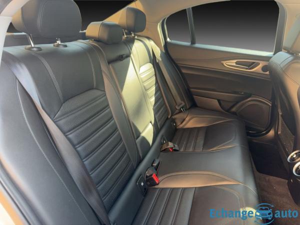 ALFA ROMEO GIULIA Giulia 2.0 TB 280 ch AT8 Q4 Veloce