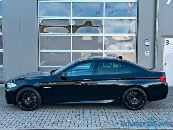 BMW SERIE 5 F10 550i xDrive 407ch PACK M