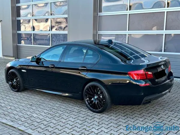 BMW SERIE 5 F10 550i xDrive 407ch PACK M