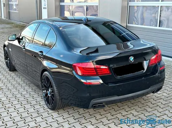 BMW SERIE 5 F10 550i xDrive 407ch PACK M
