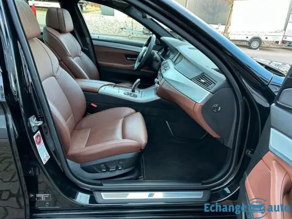 BMW SERIE 5 F10 550i xDrive 407ch PACK M