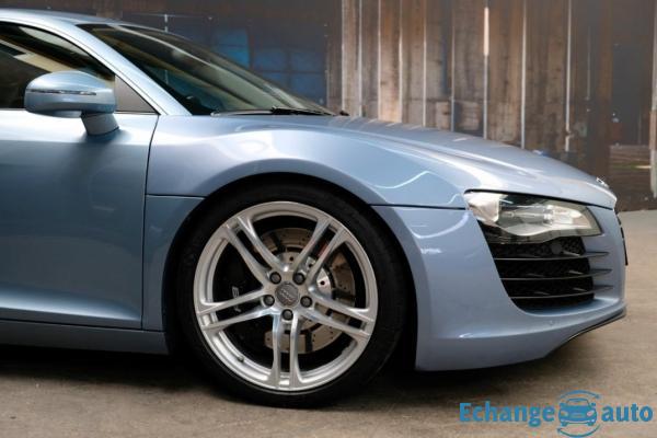 AUDI R8 R8 V8 4.2 FSI 420 Quattro