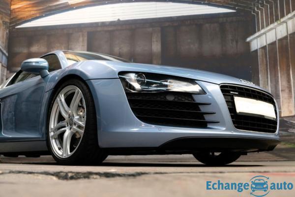 AUDI R8 R8 V8 4.2 FSI 420 Quattro