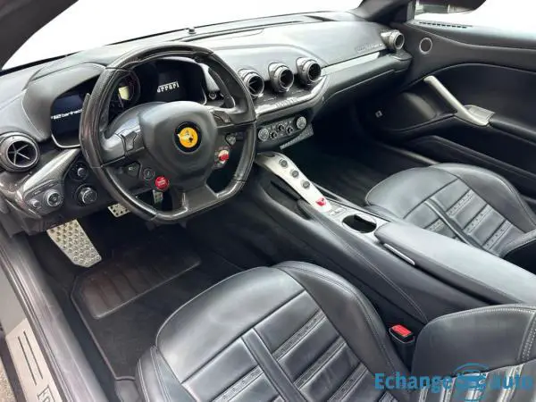 FERRARI F12 BERLINETTA F12 Berlinetta V12 6.0 740ch 