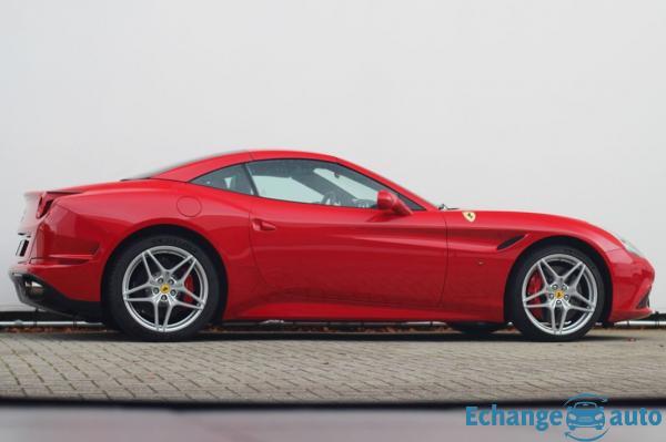 FERRARI CALIFORNIA T California T V8 4.0 560ch 