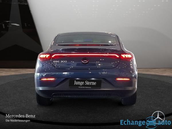 MERCEDES EQE EQE 300 Electric Art