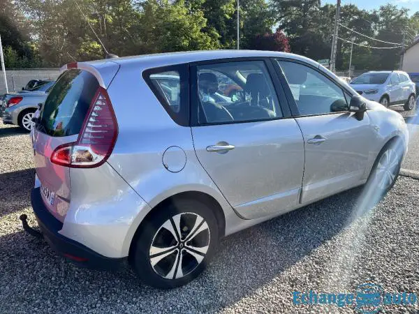 RENAULT SCENIC III 1.9 DCI 130ch Bose