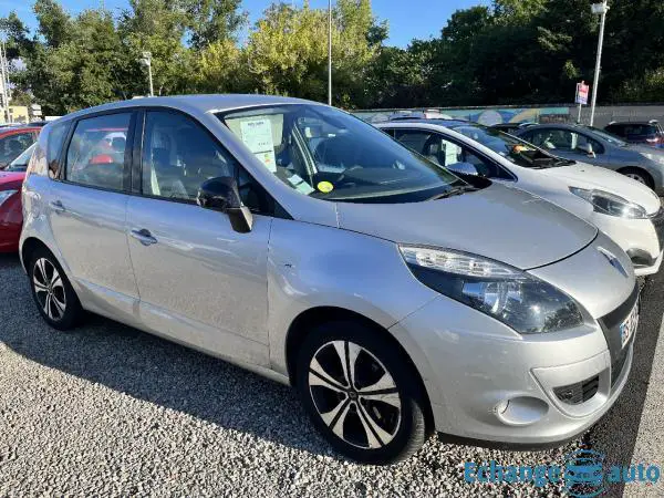 RENAULT SCENIC III 1.9 DCI 130ch Bose