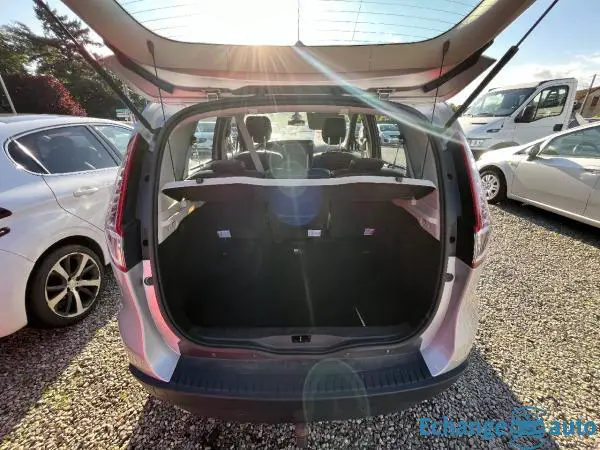 RENAULT SCENIC III 1.9 DCI 130ch Bose