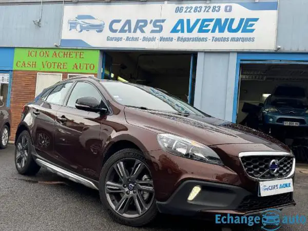 VOLVO V40 CROSS COUNTRY  T3 152 Oversta Edition
