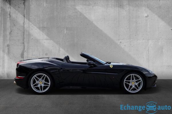 FERRARI CALIFORNIA T California T V8 4.0 560ch 