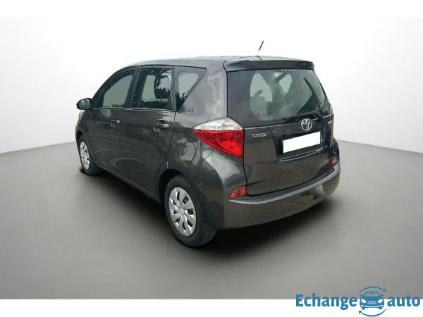 TOYOTA VERSO-S 100 VVT-i Dynamic BVA