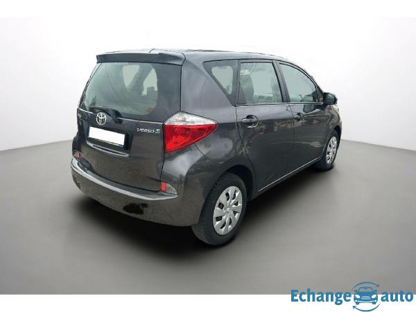 TOYOTA VERSO-S 100 VVT-i Dynamic BVA