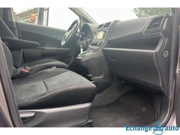 TOYOTA VERSO-S 100 VVT-i Dynamic BVA