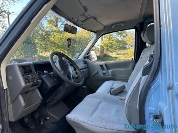 VOLKSWAGEN TRANSPORTER  1.9TD  68 CH MARCHAND OU EXPORT 