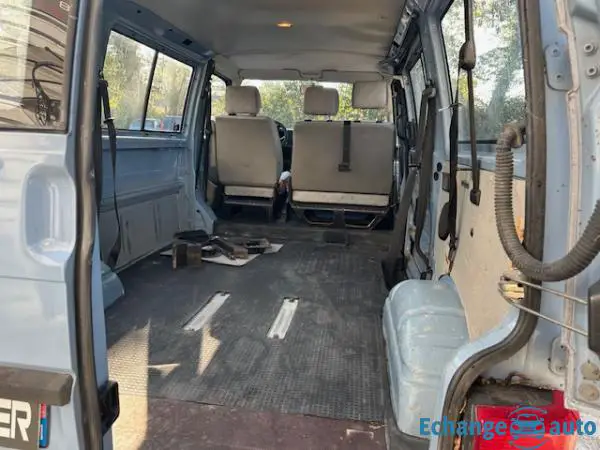 VOLKSWAGEN TRANSPORTER  1.9TD  68 CH MARCHAND OU EXPORT 
