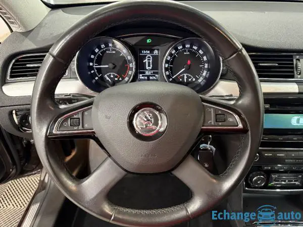 SKODA SUPERB COMBI 2.0 TDI 170 BVM6 GreenTec Elegance *PREMIERE MAIN