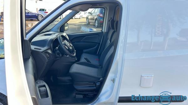 FIAT DOBLO Maxi 1.6 Multijet SX 105 ch Aménagé camping-car 