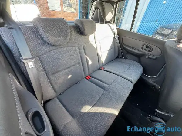 RENAULT CLIO  1.2 16v Campus