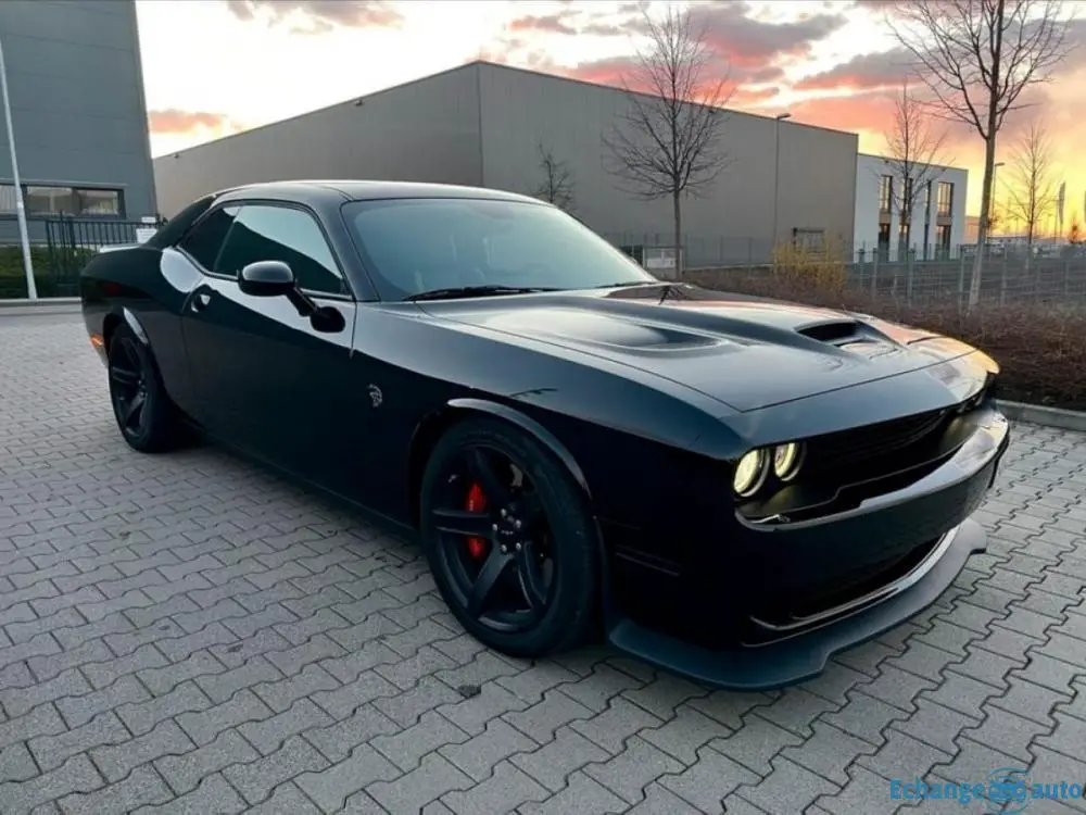 DODGE CHALLENGER