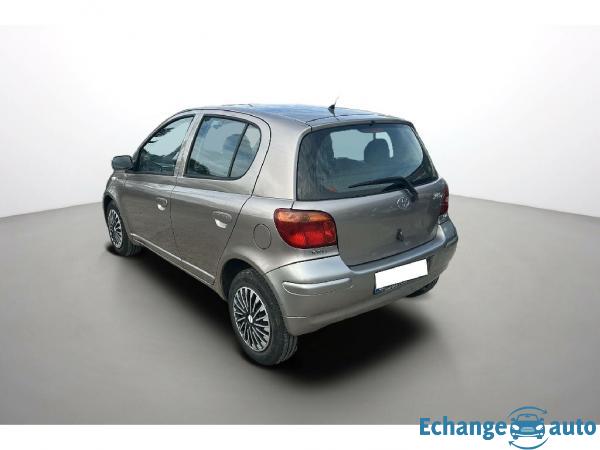 TOYOTA YARIS 65 VVT-i Linéa Luna MMT