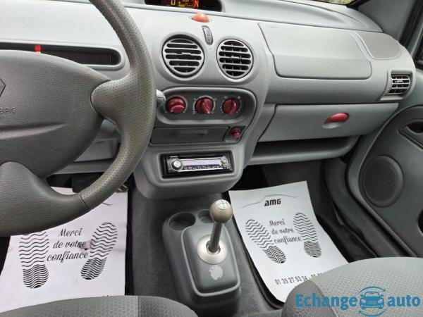 RENAULT TWINGO 1.2 16v Privilège Quickshift 5 