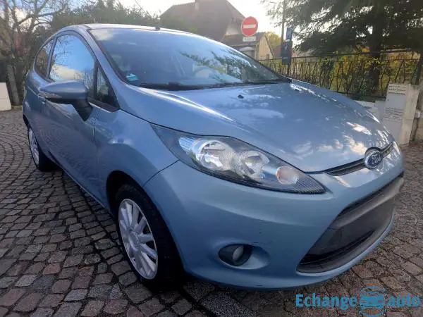 FORD FIESTA 1.25 60 Ambiente 23000kms