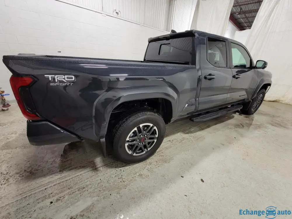 TOYOTA TACOMA