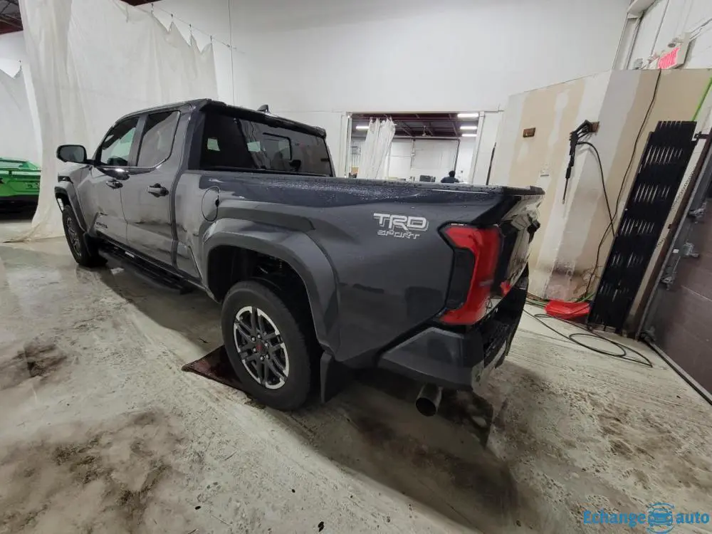 TOYOTA TACOMA