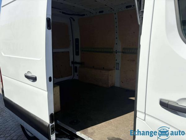 RENAULT MASTER FOURGON MASTER FGN TRAC F2800 L1H1 DCI 135 GRAND CONFORT