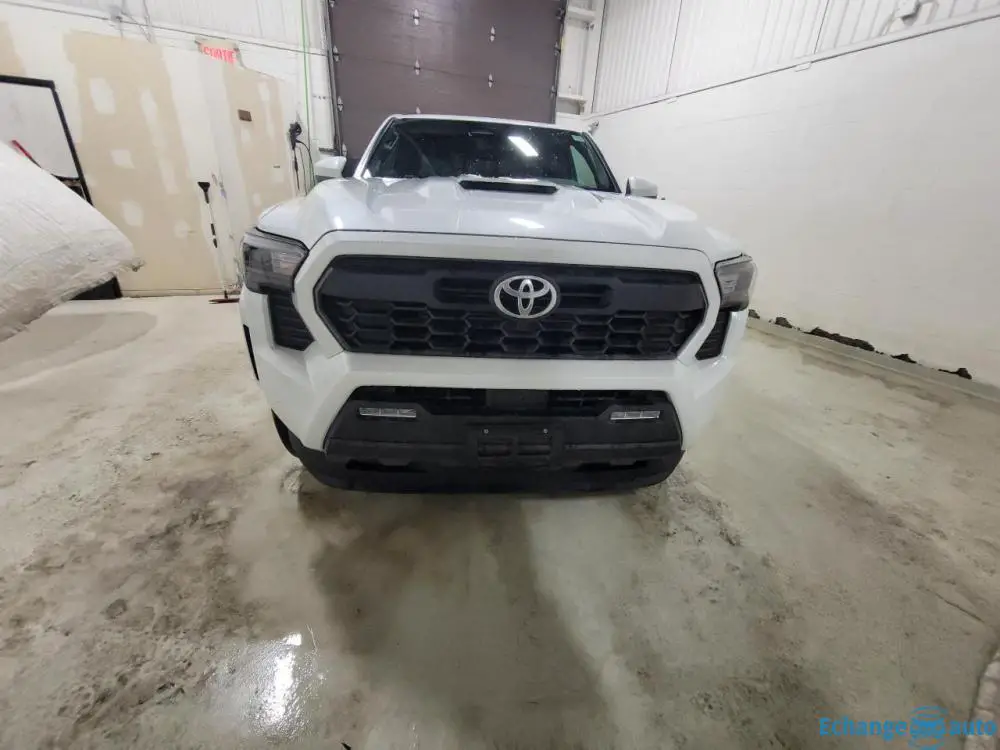 TOYOTA TACOMA