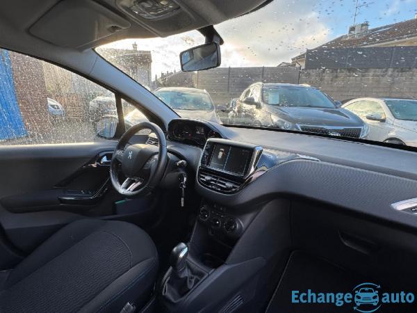 PEUGEOT 208  1.2 PureTech 82ch BVM5 Style