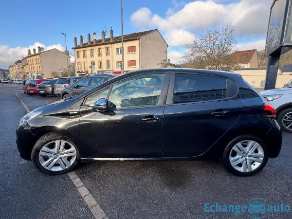 PEUGEOT 208  1.2 PureTech 82ch BVM5 Style