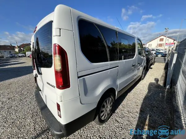 RENAULT TRAFIC COMBI 2.0 DCI 145 Zen 9 Places