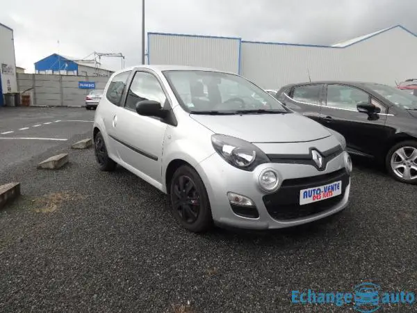 RENAULT TWINGO II 1.2i 75ch