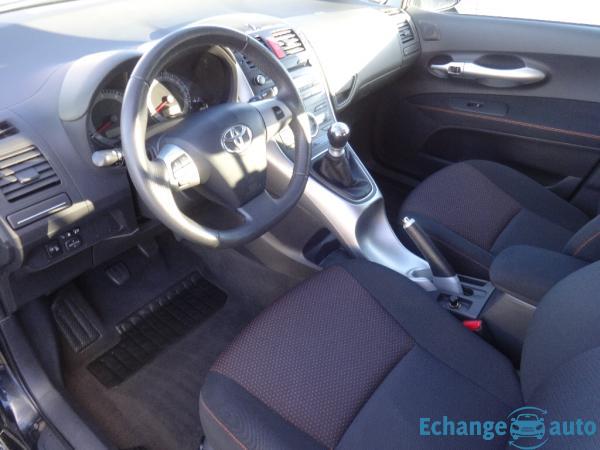 TOYOTA AURIS 1.4 D4-D 90ch