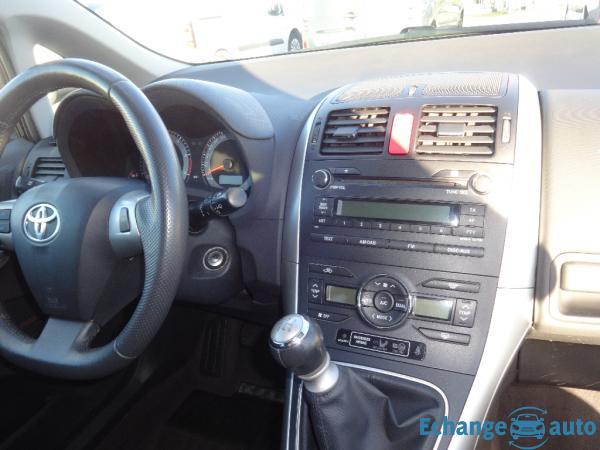 TOYOTA AURIS 1.4 D4-D 90ch