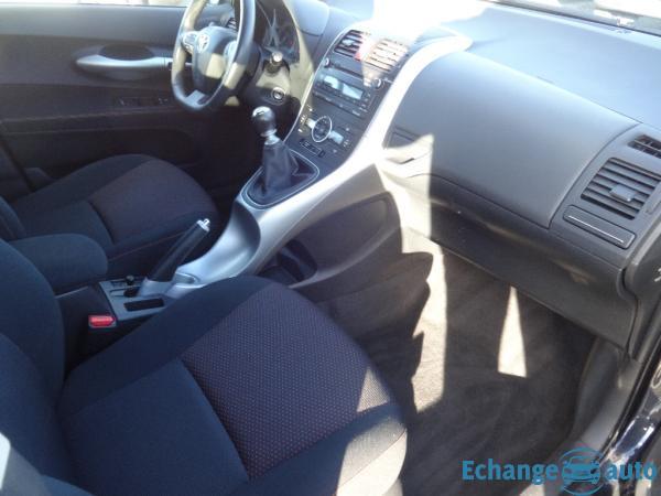 TOYOTA AURIS 1.4 D4-D 90ch