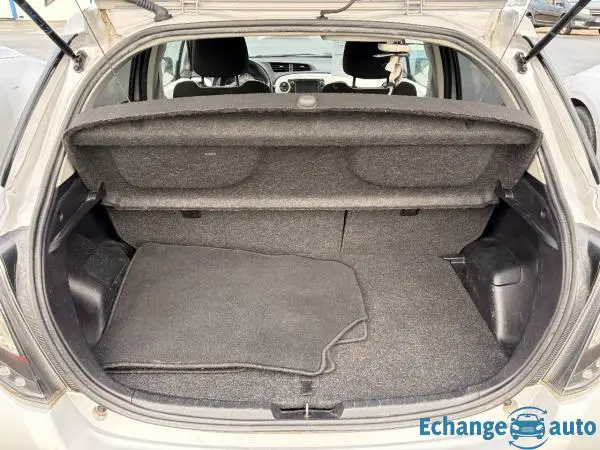 TOYOTA YARIS 90 D-4D Style