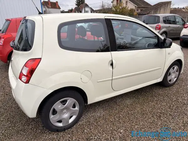 RENAULT TWINGO II 1.2i 75ch Rip Curl