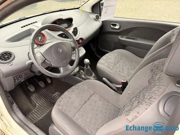 RENAULT TWINGO II 1.2i 75ch Rip Curl