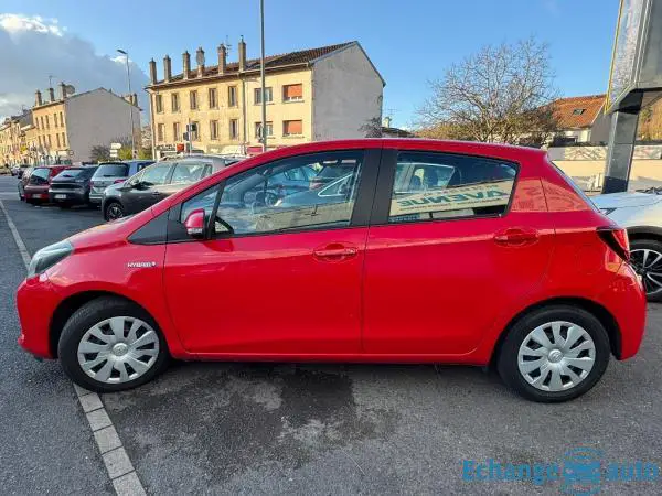 TOYOTA YARIS HYBRID  100h Dynamic